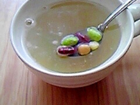 簡単☆豆とコーンの彩りスープ